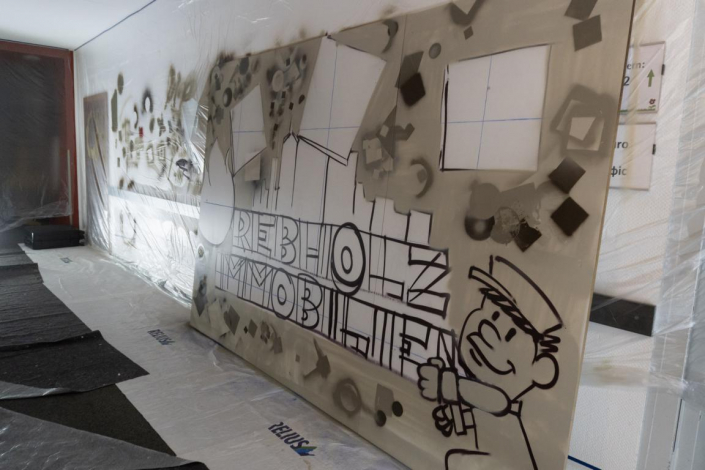 Rebholz Weihnachtsfeier 2025 – Das „rohe“ Graffiti-Kunstwerk Rebholz Weihnachtsfeier 2025 - Das "rohe" Graffiti-Kunstwerk