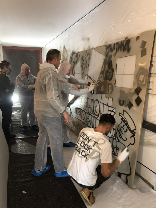 Rebholz Weihnachtsfeier 2025 – beim Sprayen Rebholz Weihnachtsfeier 2025 - beim Sprayen