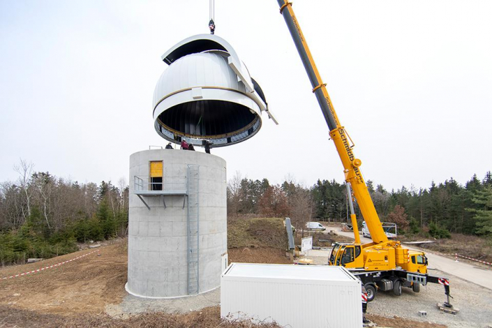Baustelle Observatorium Empfingen - Montage der Kuppel